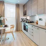 Charming 1-Bed Apartment In London