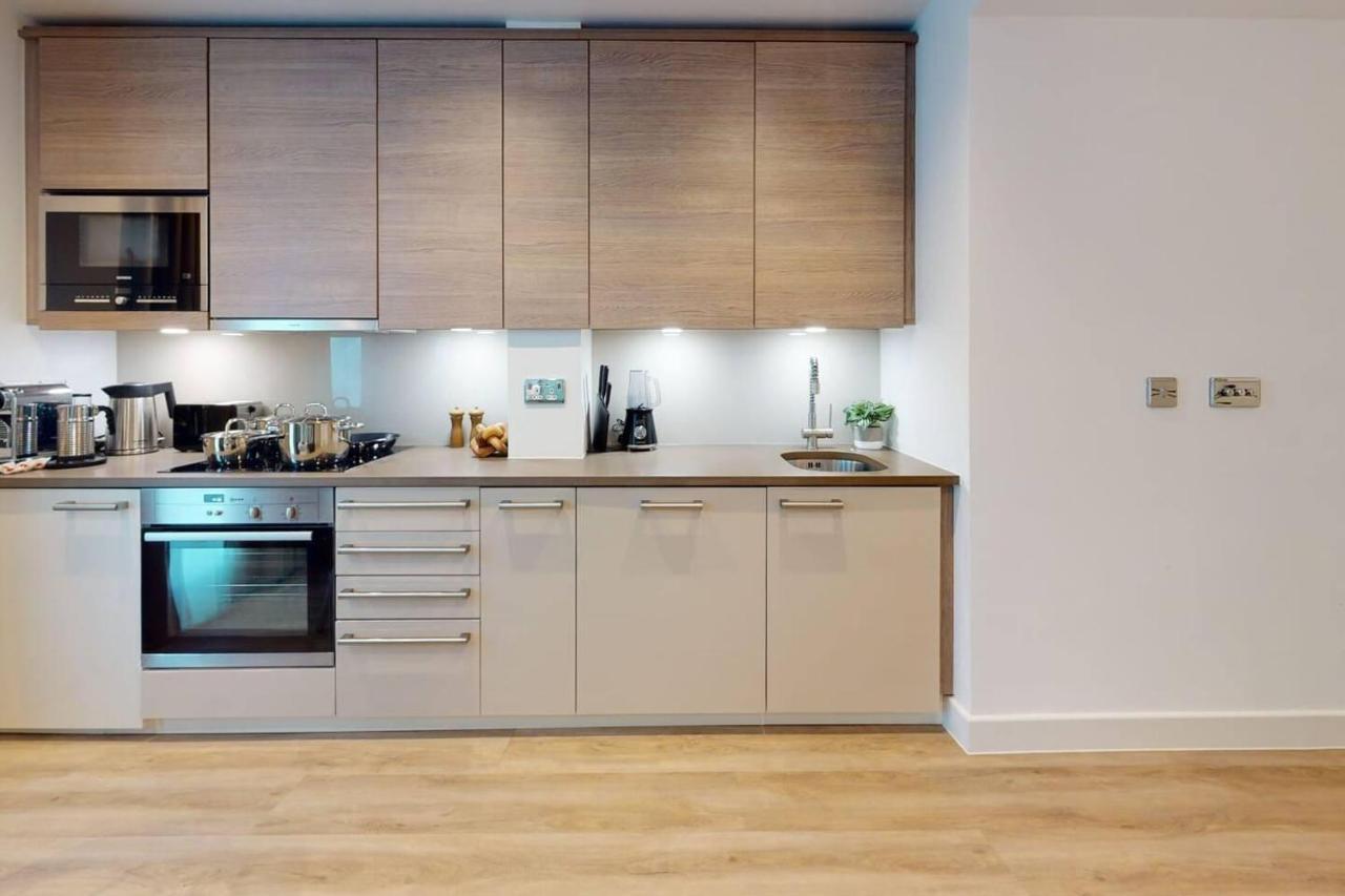 Charming 1-bed In * Londra